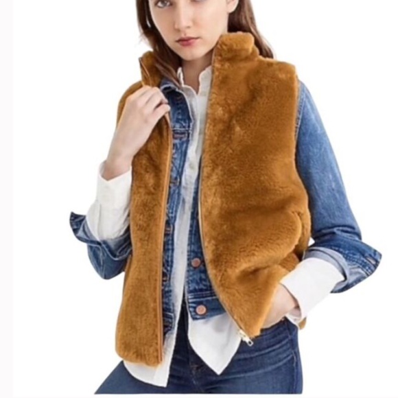 J. Crew  Vest Plush Fleece Excursion in Golden Hickory Size M - Picture 1 of 12